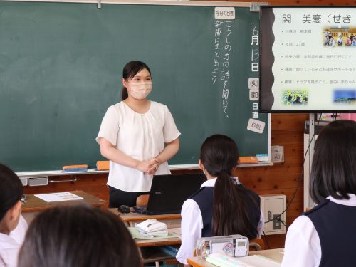 社会福祉学科の学生が大牟田市立白光中学校「総合的な学習の時間」で授業を行いました。|九州看護福祉大学